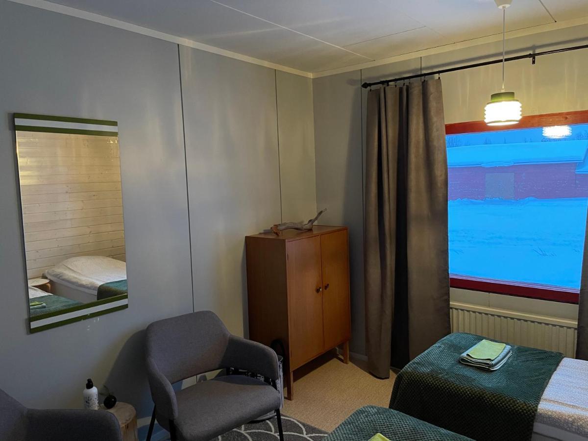 Taloyllaes, Huonemajoitus Hotel Äkäslompolo Екстериор снимка