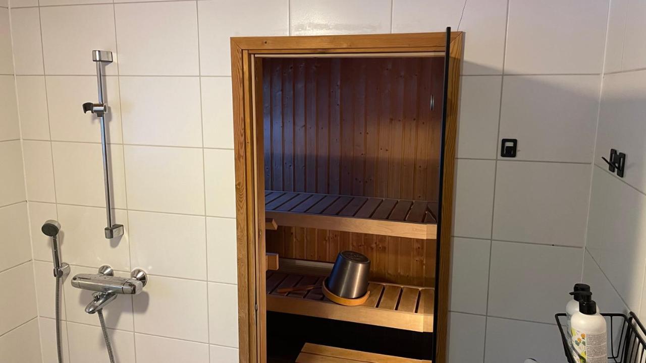 Taloyllaes, Huonemajoitus Hotel Äkäslompolo Екстериор снимка