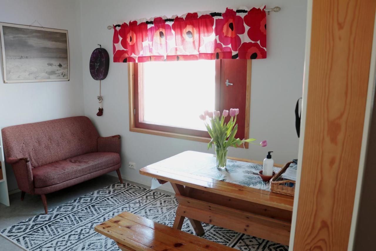 Taloyllaes, Huonemajoitus Hotel Äkäslompolo Екстериор снимка